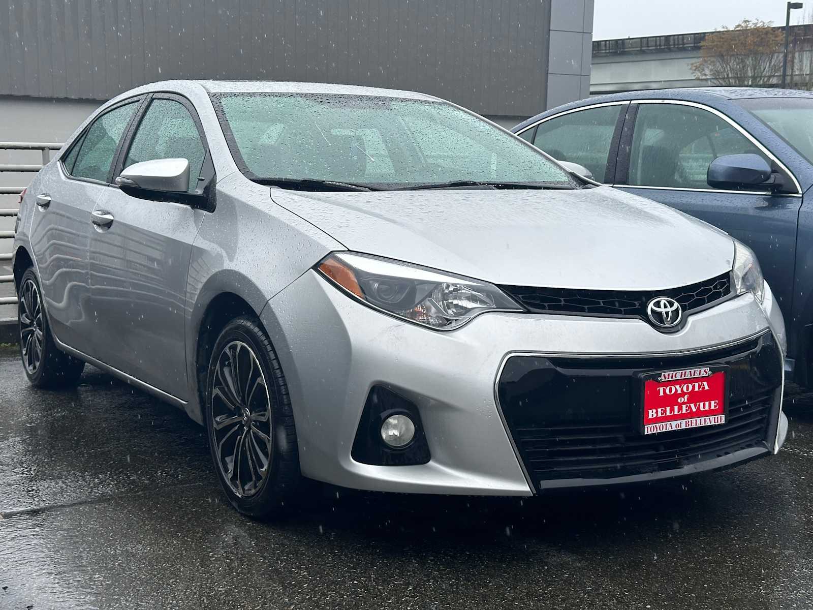 Thumbnail: 2015 Toyota Corolla - 3