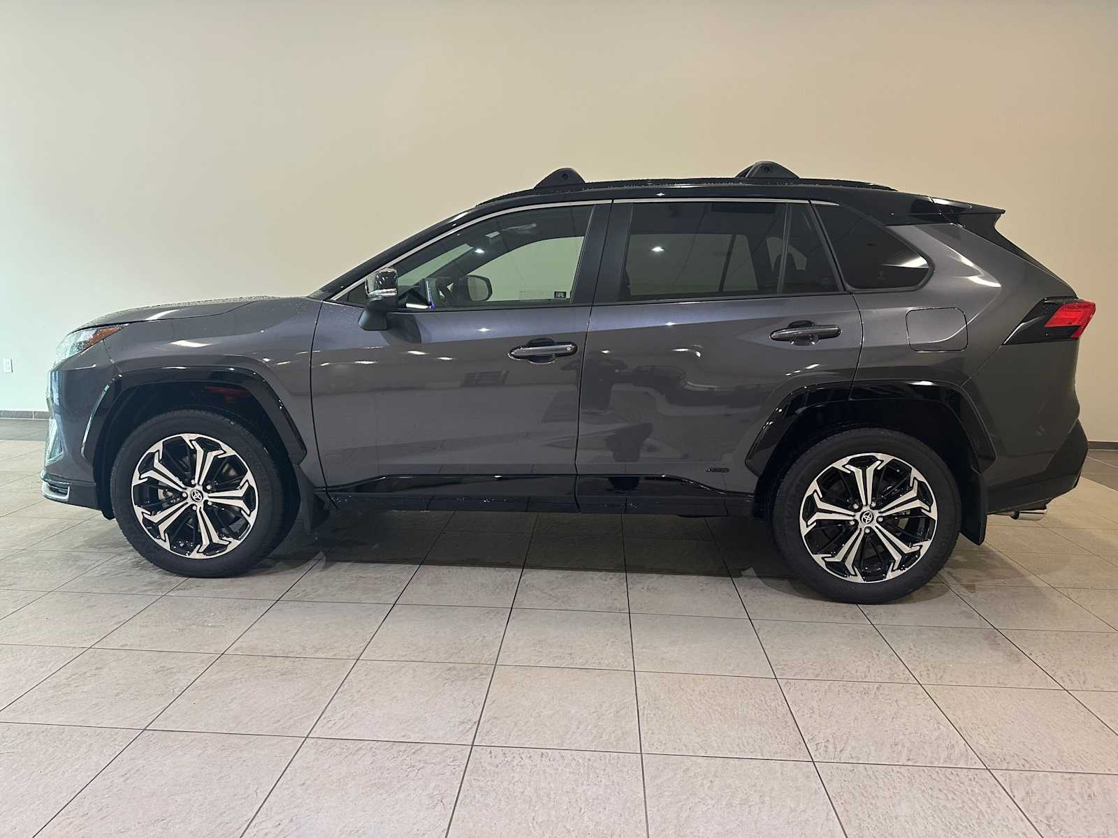 Thumbnail: 2025 Toyota RAV4 - 3