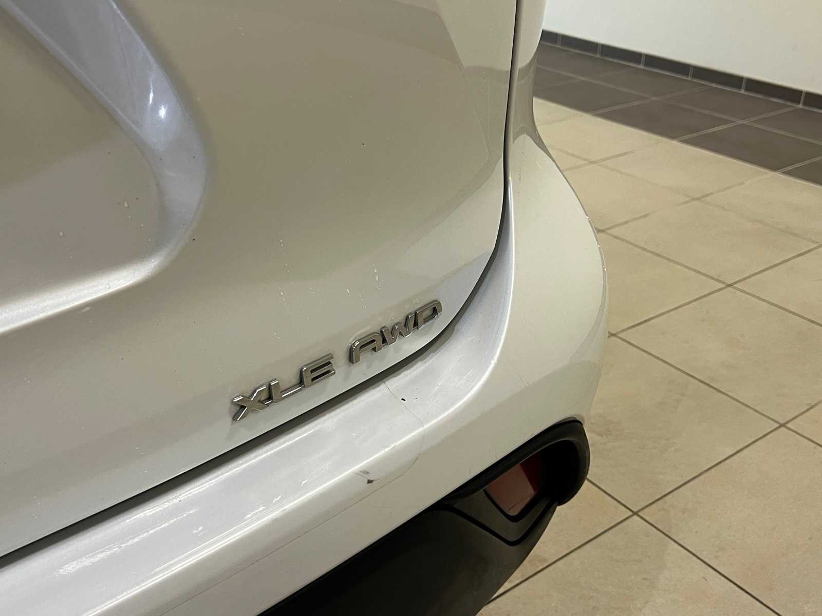 Thumbnail: 2022 Toyota Highlander - 6