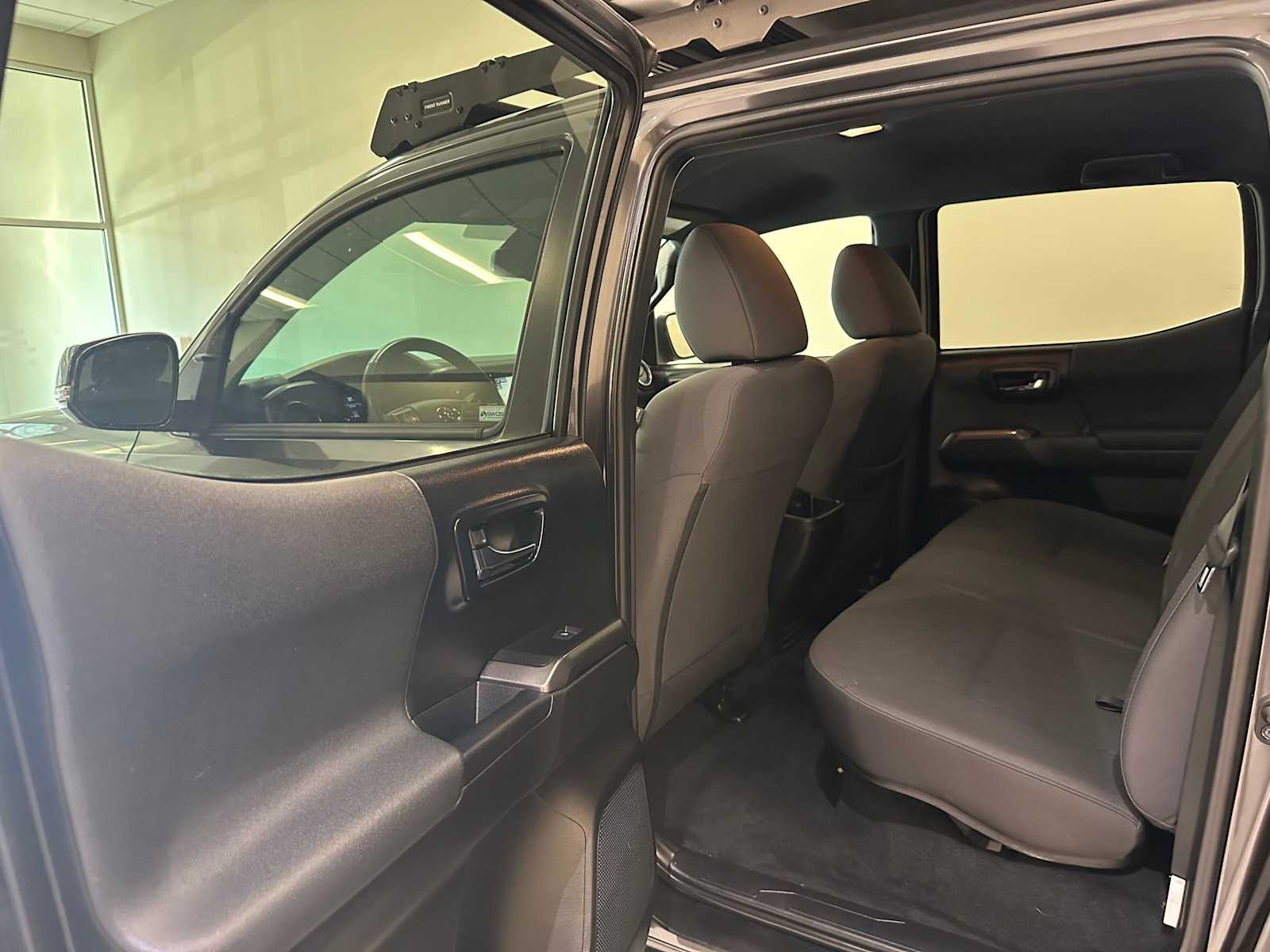 Thumbnail: 2018 Toyota Tacoma - 23