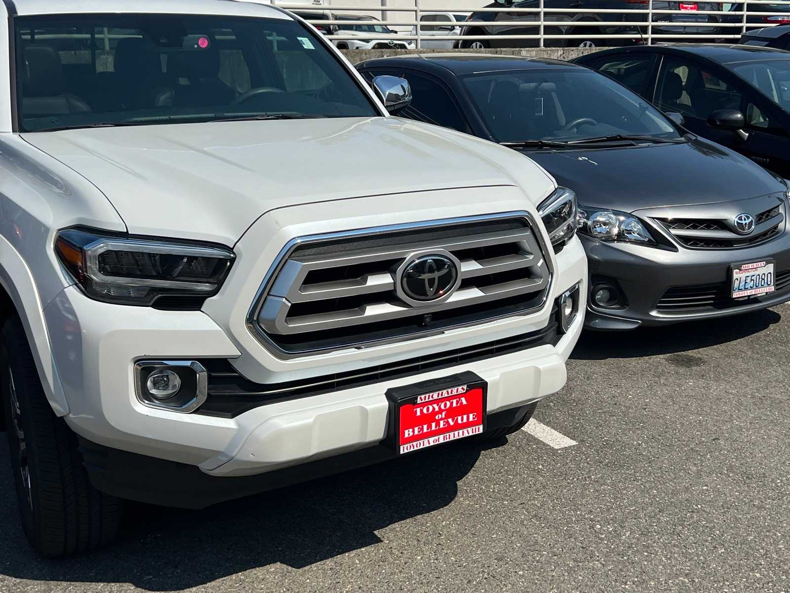Thumbnail: 2022 Toyota Tacoma - 4