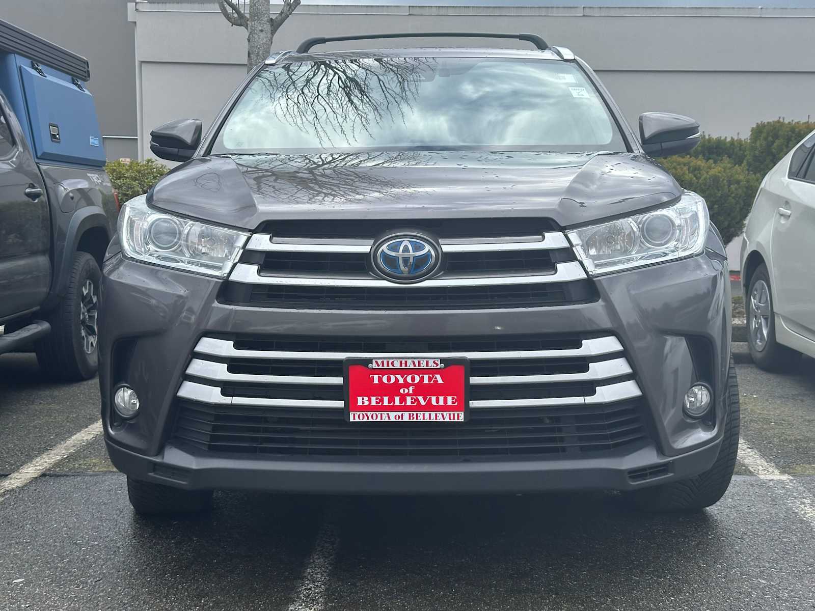 Thumbnail: 2017 Toyota Highlander - 2