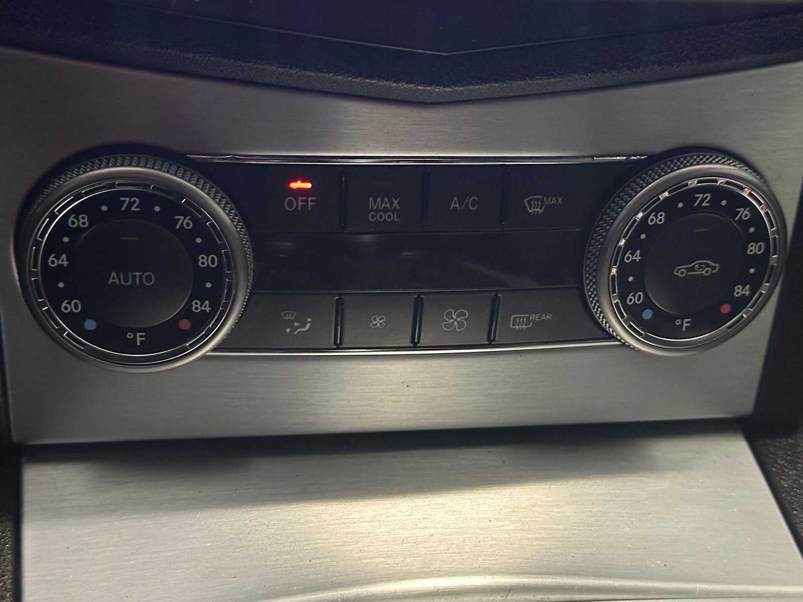 Thumbnail: 2008 Mercedes-Benz C-Class - 16