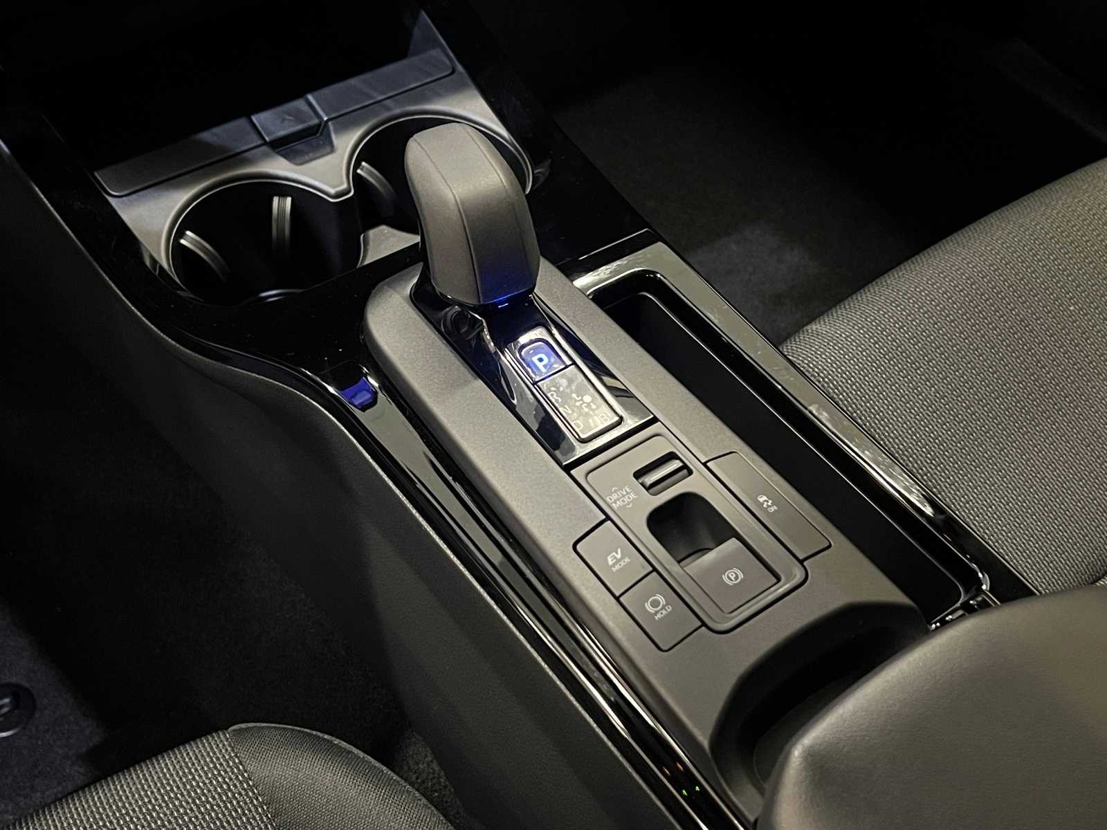 Thumbnail: 2024 Toyota Prius - 22