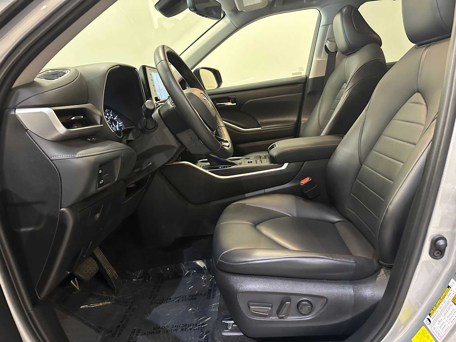 Thumbnail: 2021 Toyota Highlander - 20