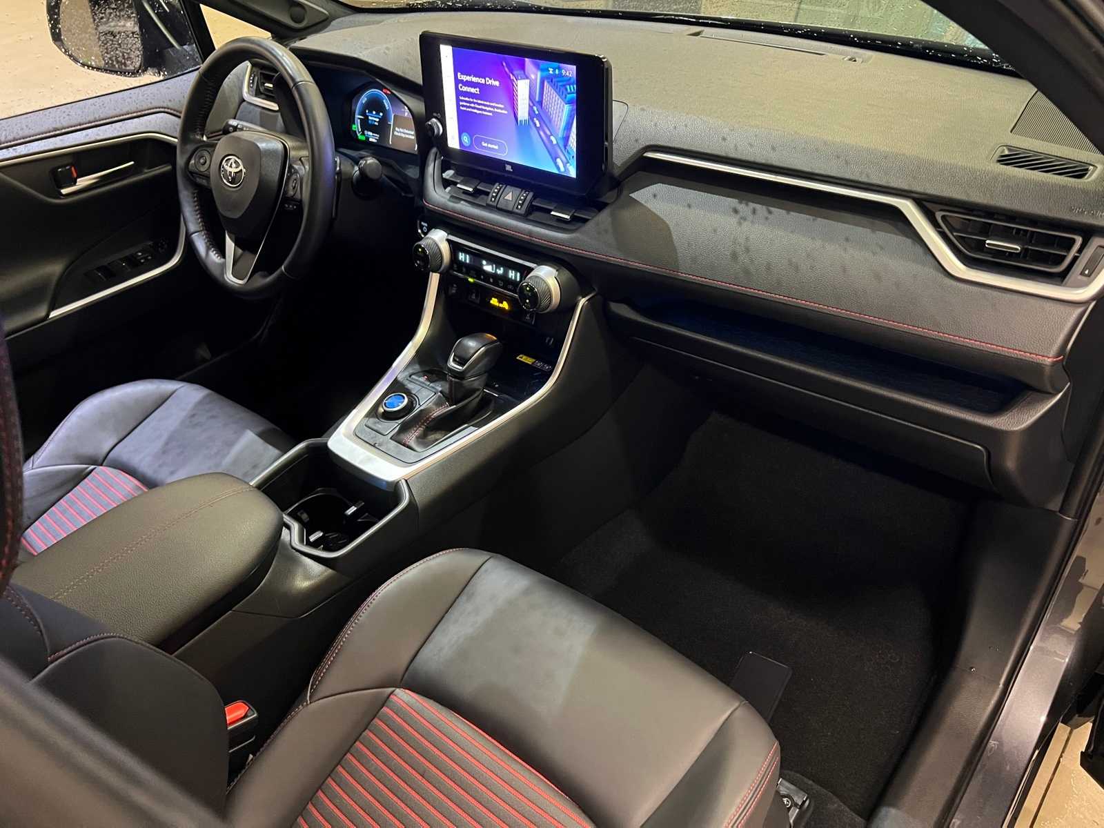 Thumbnail: 2024 Toyota RAV4 - 15