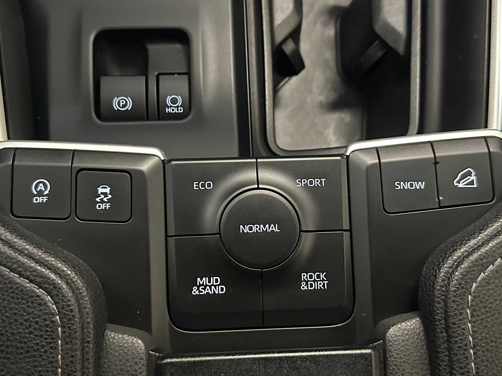 Thumbnail: 2024 Toyota Grand Highlander - 16