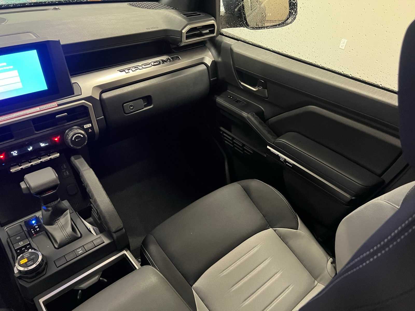 Thumbnail: 2025 Toyota Tacoma - 11