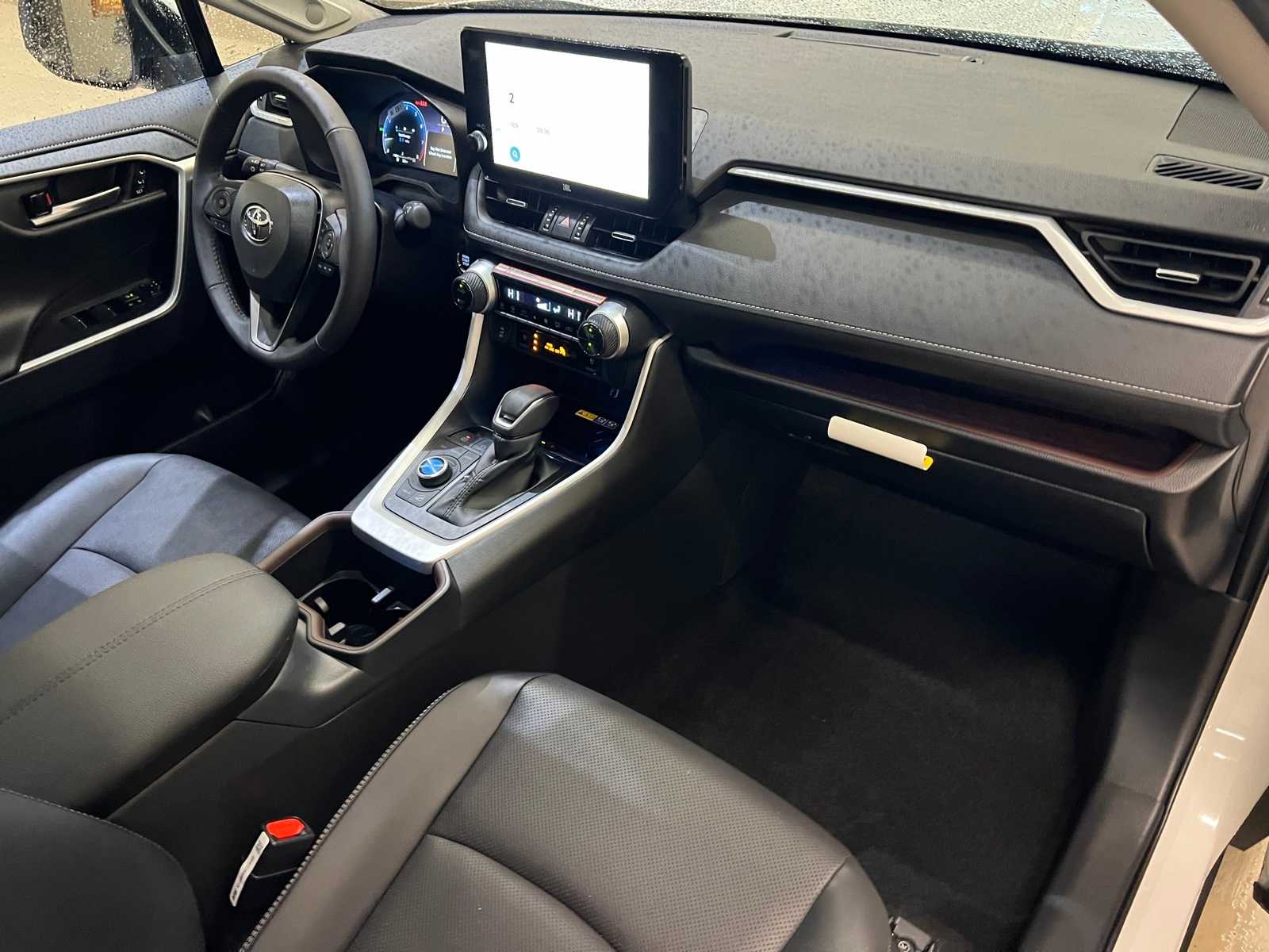 Thumbnail: 2025 Toyota RAV4 - 15