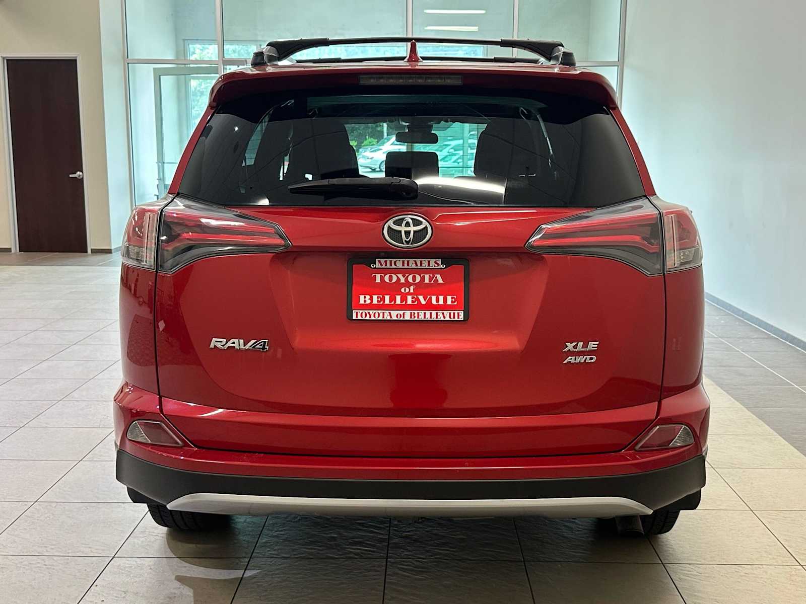 Thumbnail: 2017 Toyota RAV4 - 5