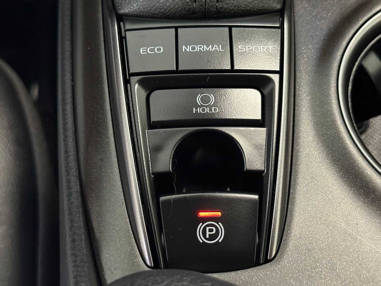 Thumbnail: 2023 Toyota Camry - 16