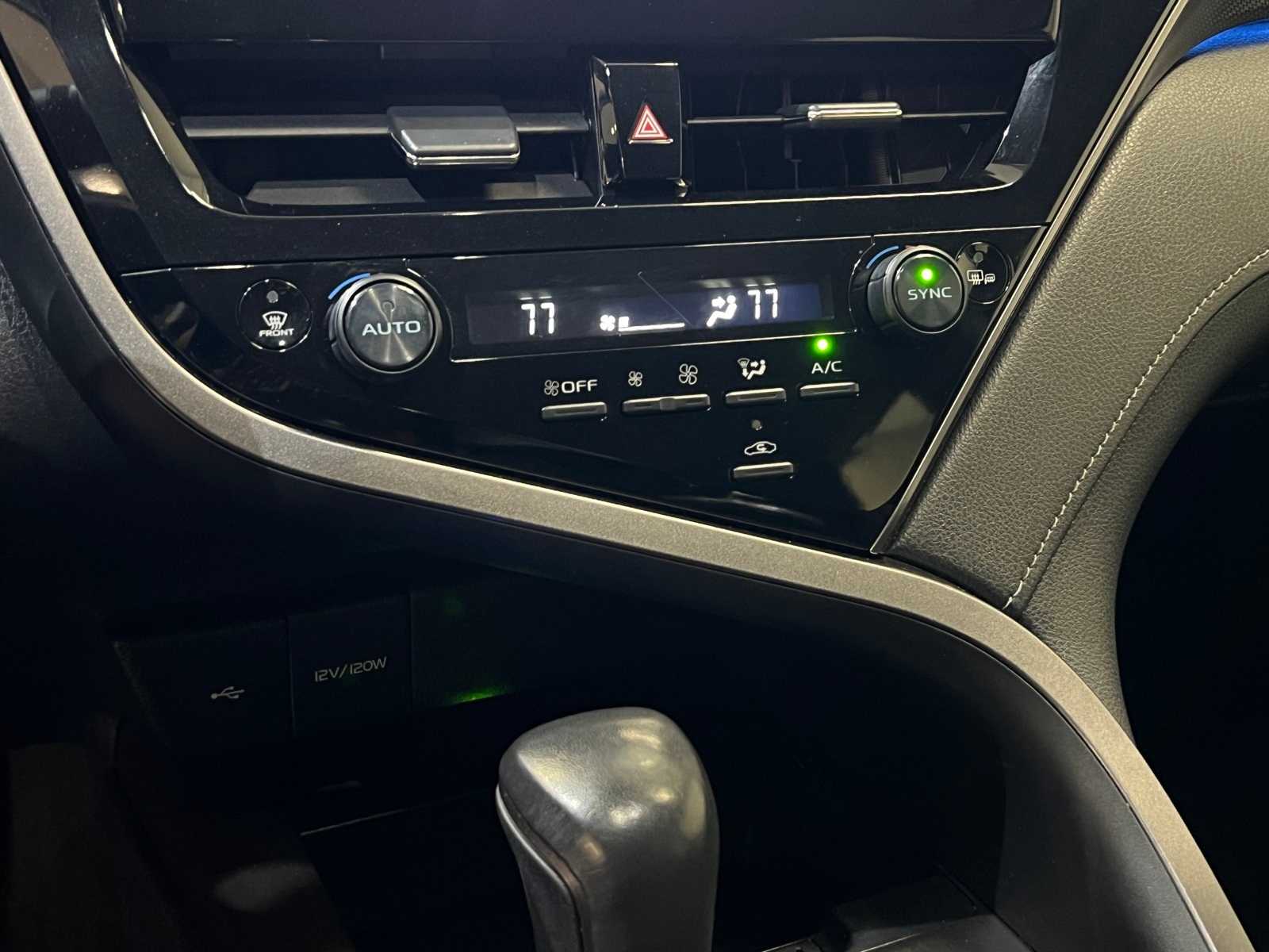Thumbnail: 2021 Toyota Camry - 23