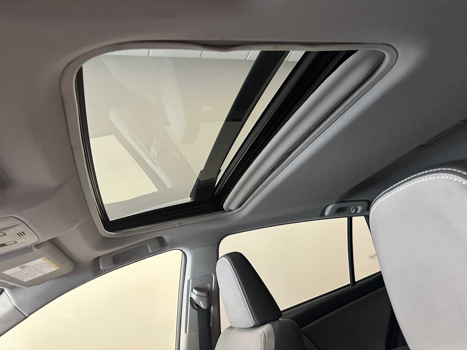 Thumbnail: 2014 Toyota RAV4 - 19