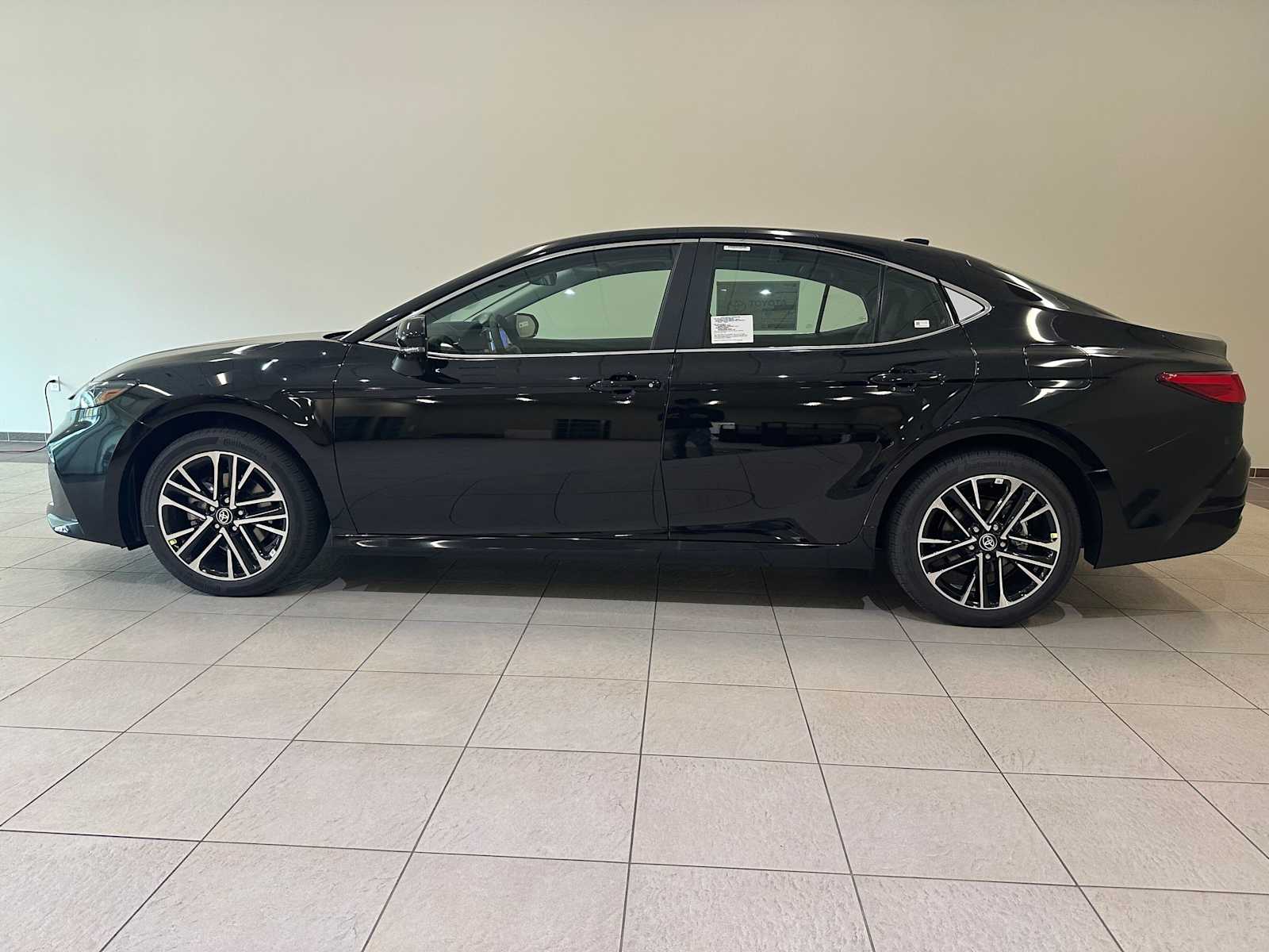 Thumbnail: 2026 Toyota Camry - 3