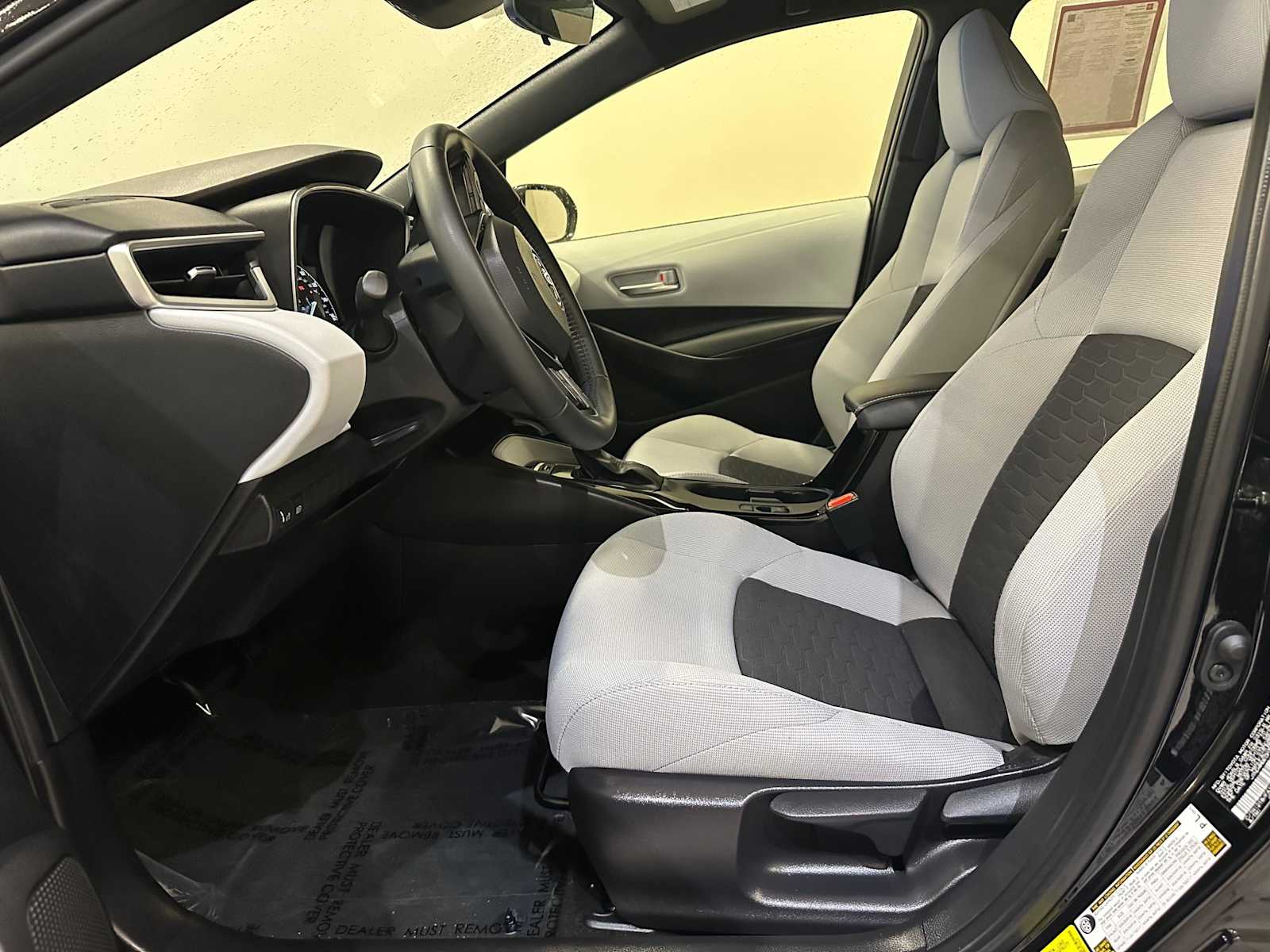 Thumbnail: 2023 Toyota Corolla - 20