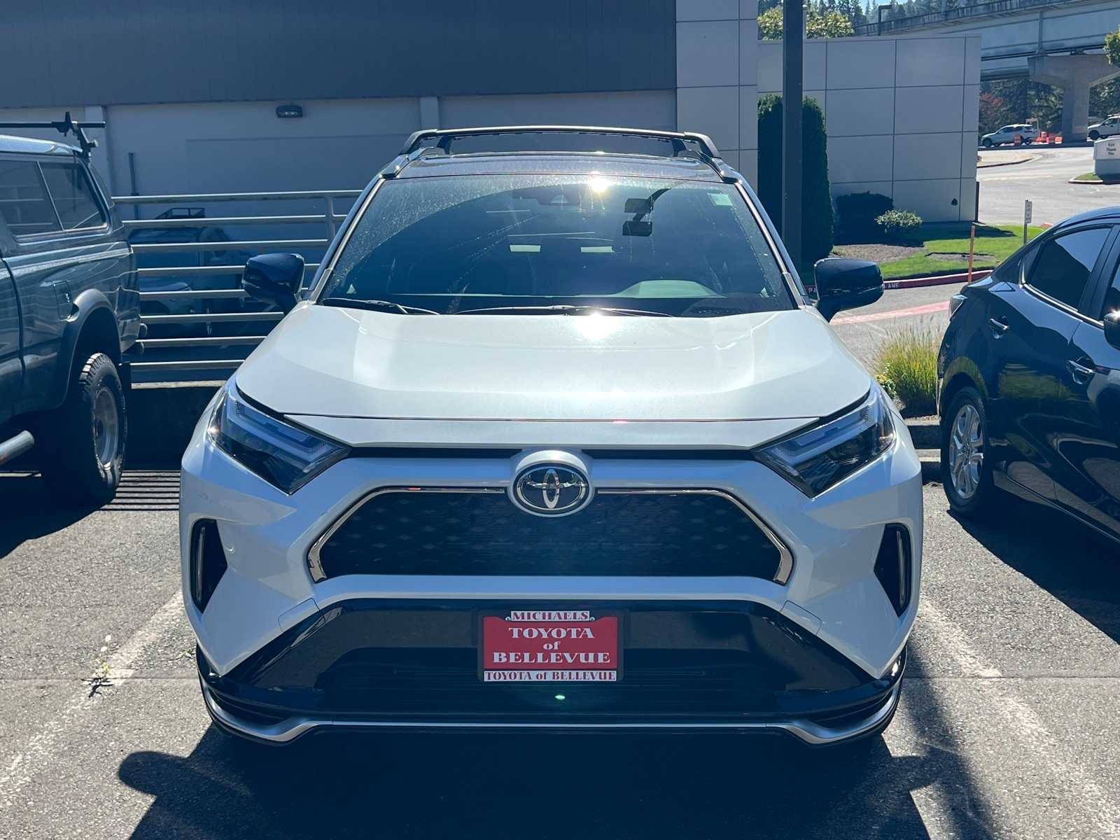 Thumbnail: 2025 Toyota RAV4 - 2