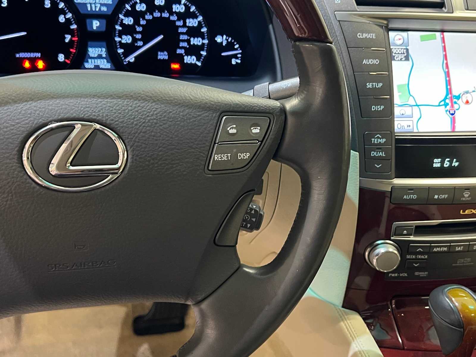 Thumbnail: 2010 Lexus LS - 21