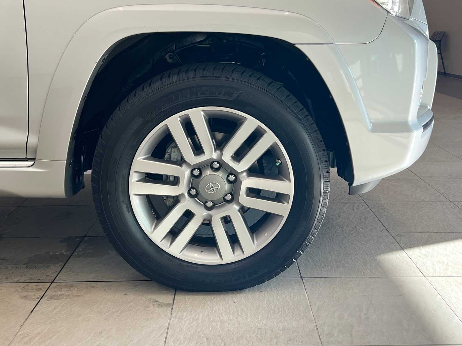 Thumbnail: 2011 Toyota 4Runner - 7