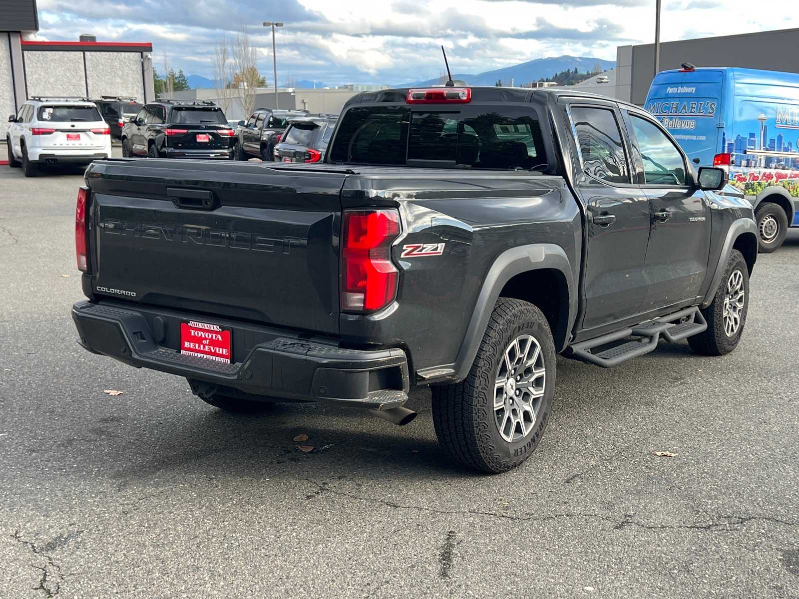 Thumbnail: 2024 Chevrolet Colorado - 10