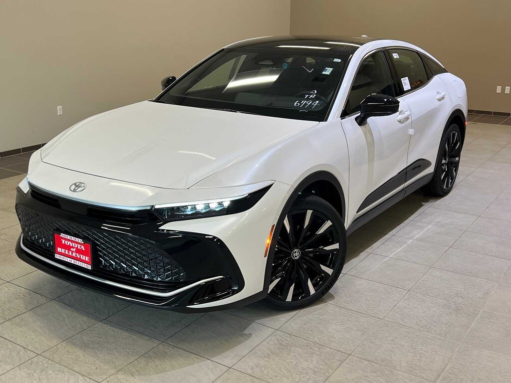 New 2026 Toyota Crown Platinum Sedan