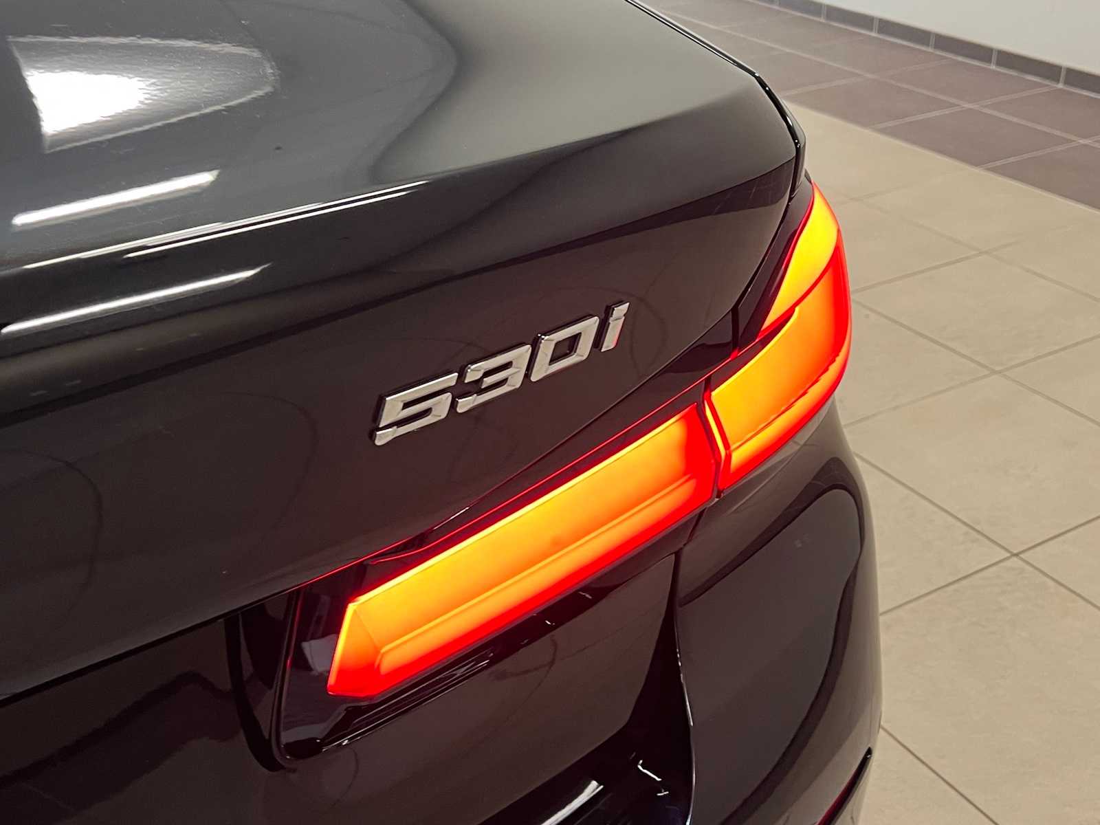 Thumbnail: 2022 BMW 5 Series - 6