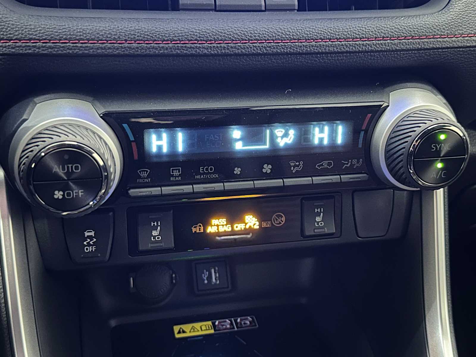 Thumbnail: 2025 Toyota RAV4 - 15