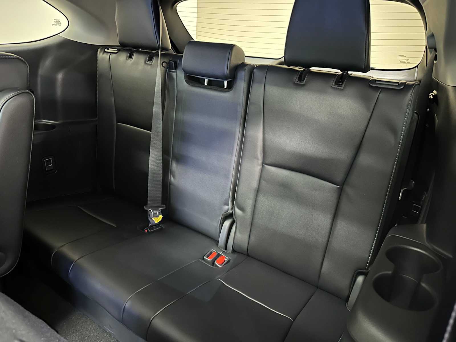 Thumbnail: 2025 Toyota Highlander - 25