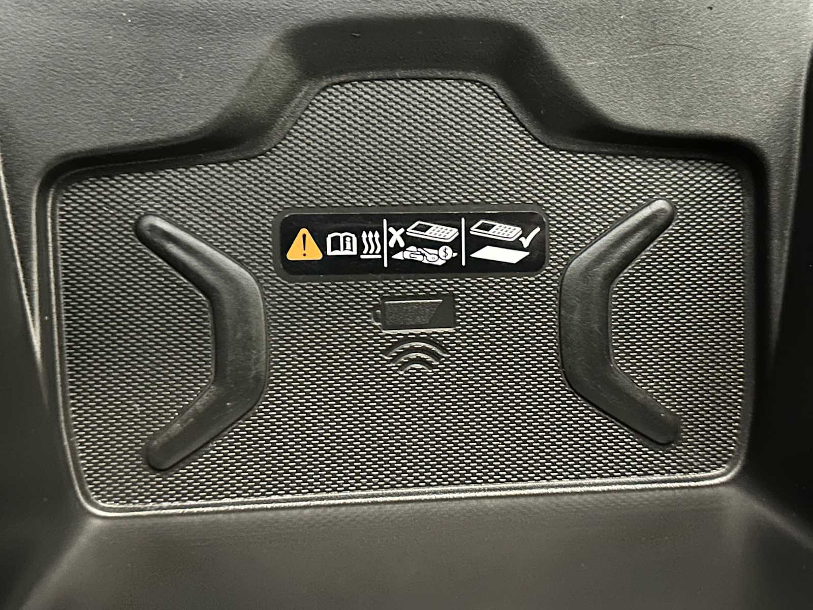 Thumbnail: 2019 Chevrolet Colorado - 18