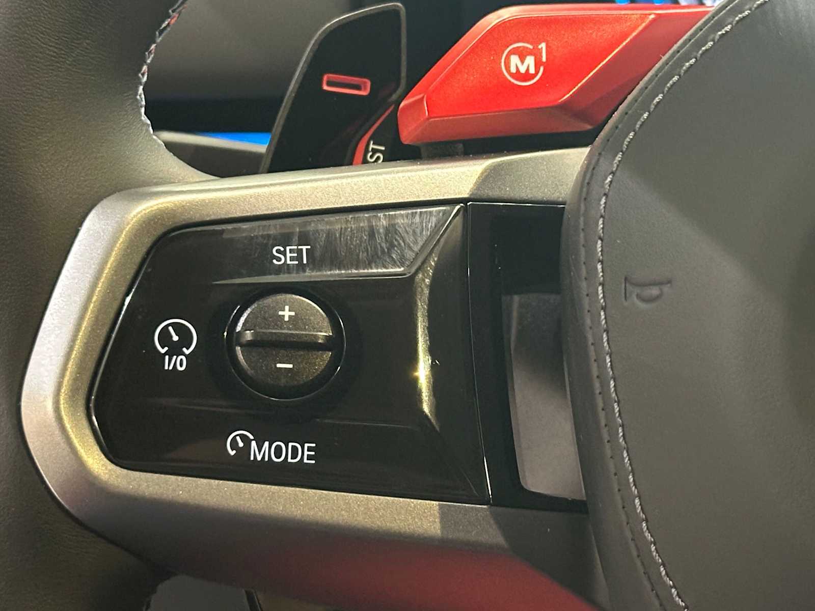 Thumbnail: 2025 BMW M5 - 17