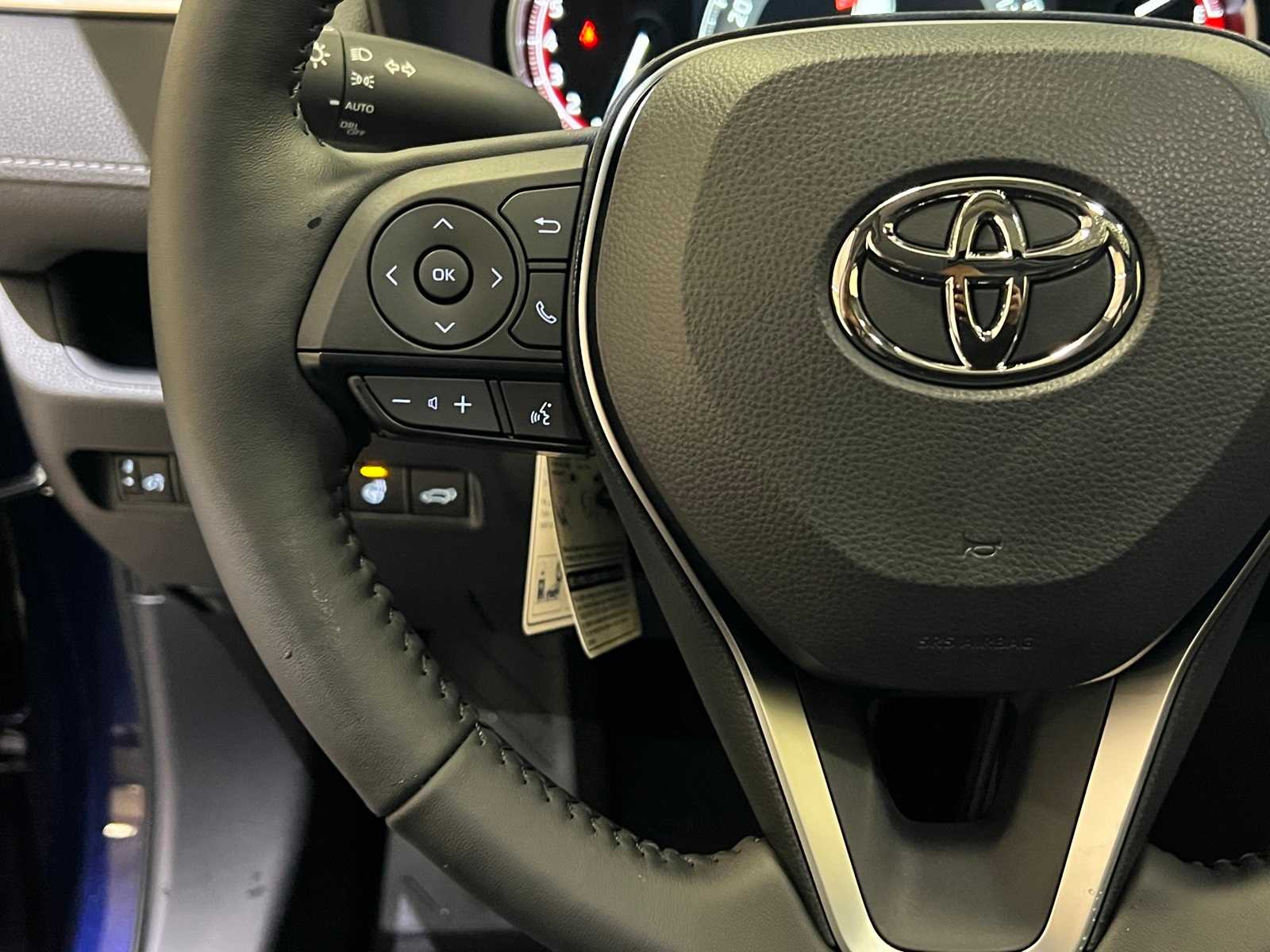 Thumbnail: 2025 Toyota RAV4 - 24