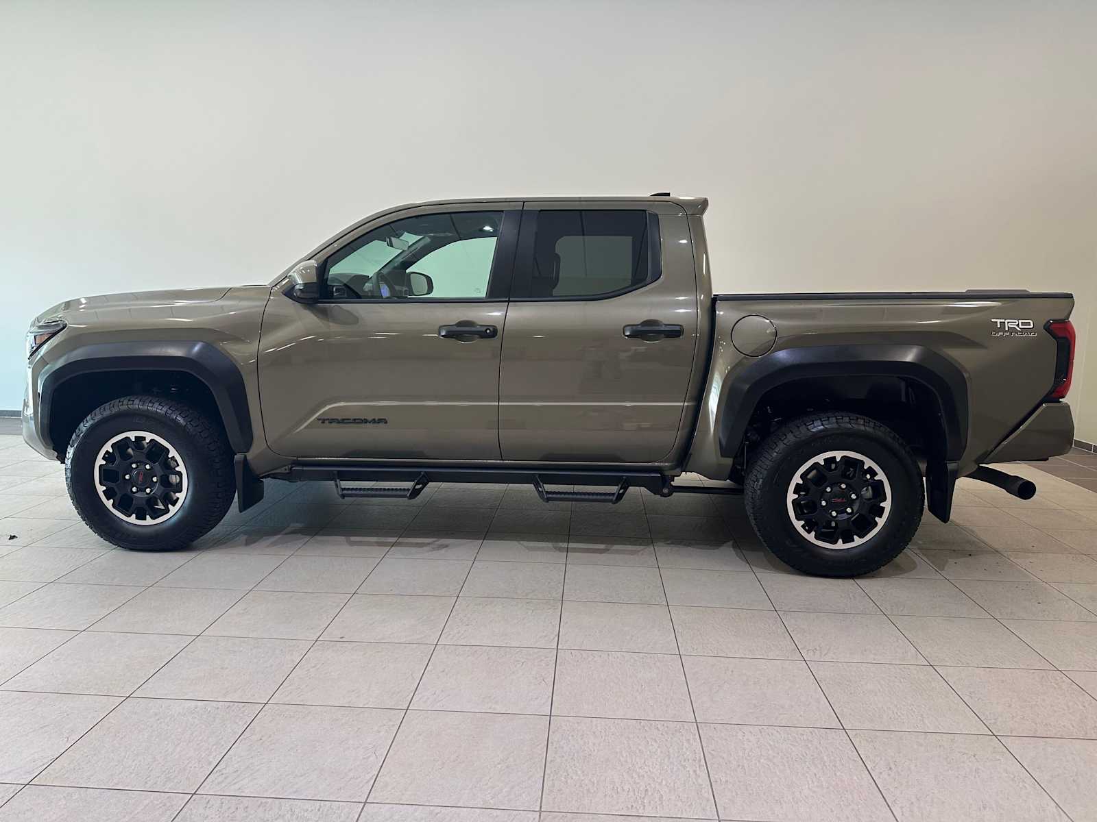 Thumbnail: 2025 Toyota Tacoma - 3