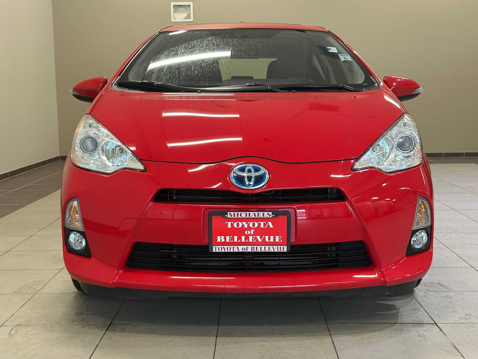 Thumbnail: 2014 Toyota Prius c - 6