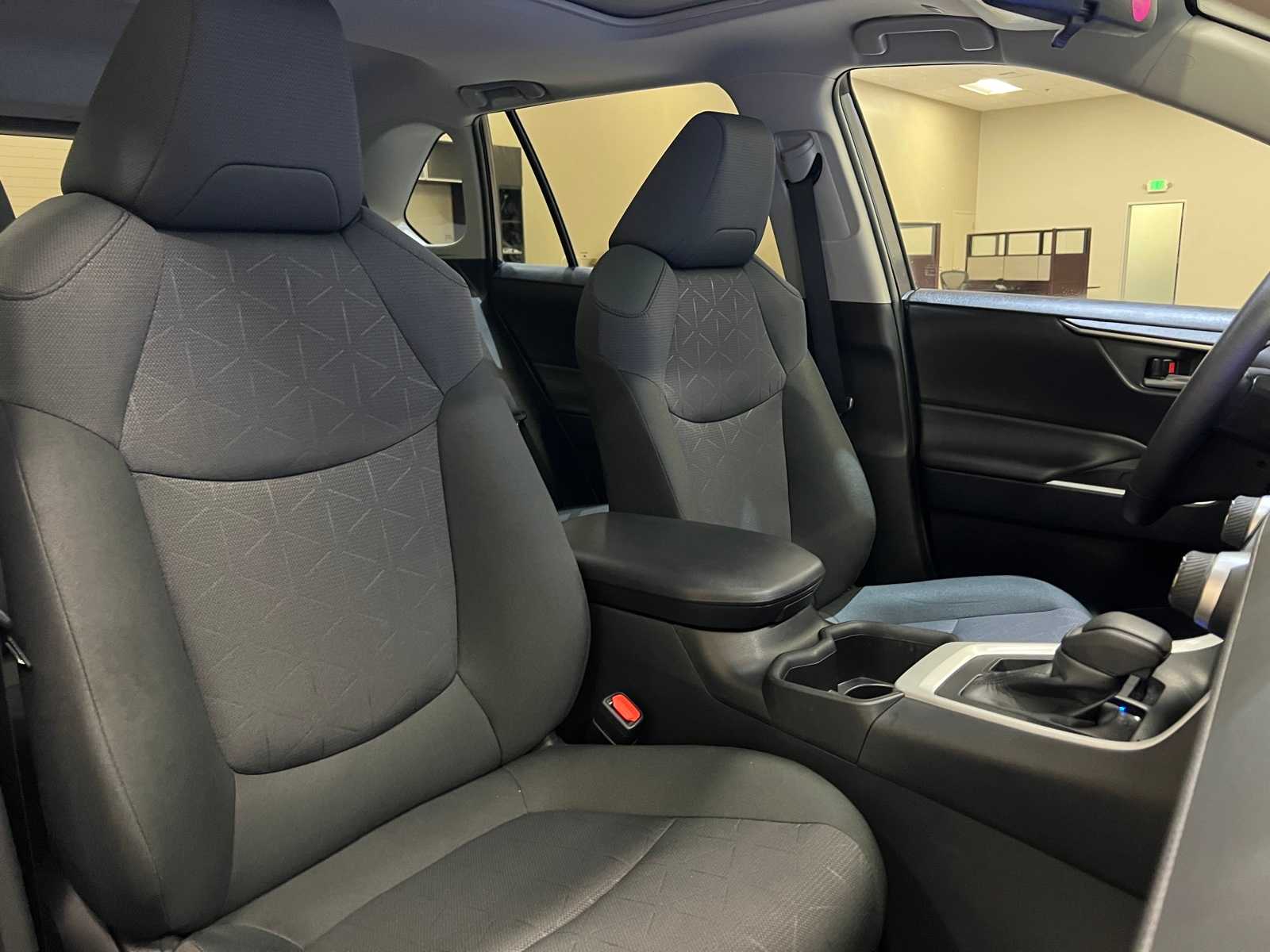 Thumbnail: 2024 Toyota RAV4 - 14