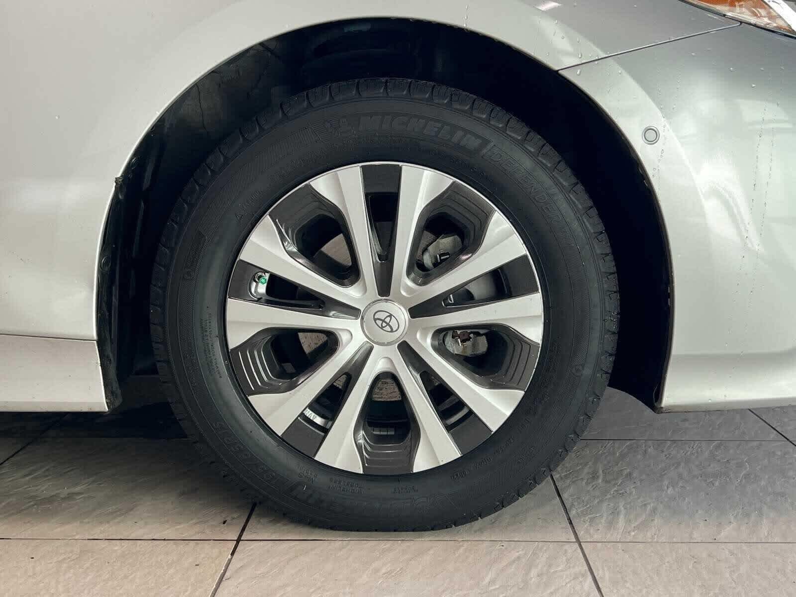 Thumbnail: 2018 Toyota Prius Prime - 7