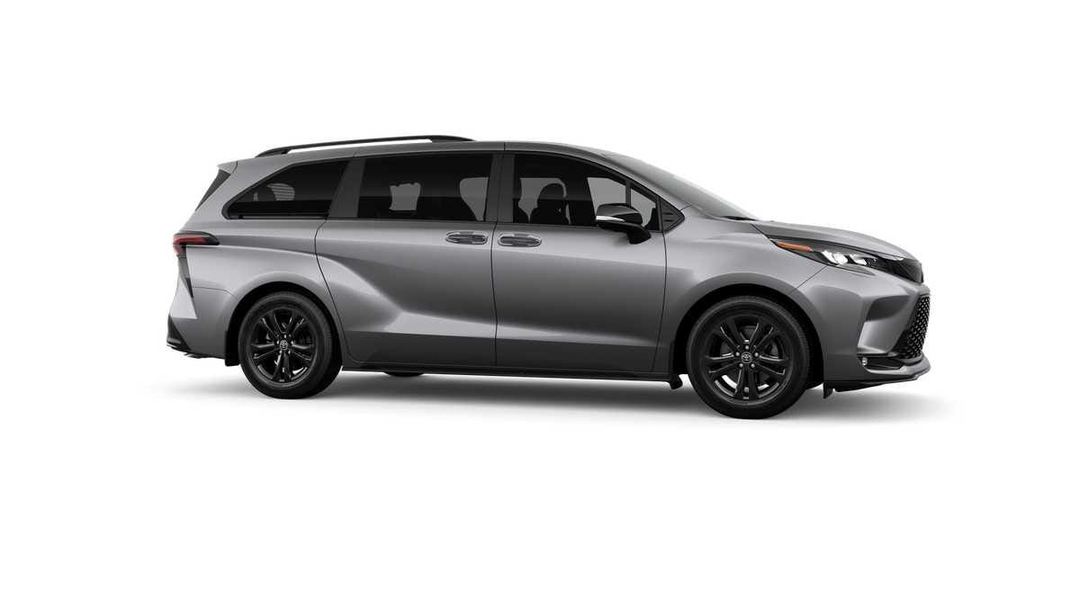 Thumbnail: 2026 Toyota Sienna - 13