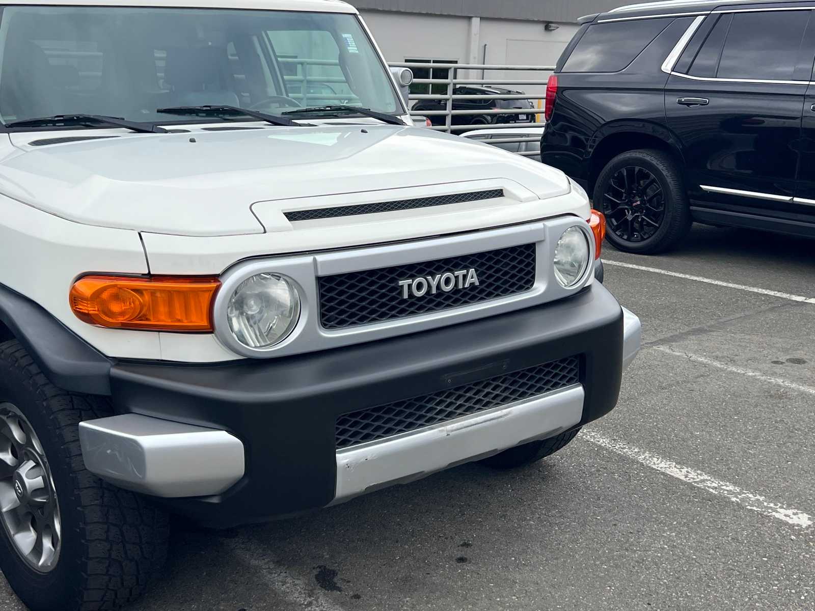 Thumbnail: 2012 Toyota FJ Cruiser - 4
