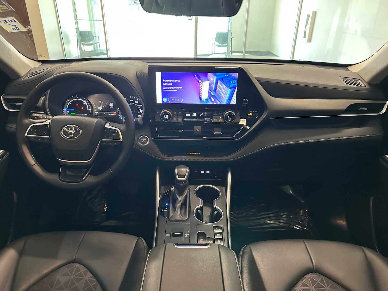 Thumbnail: 2024 Toyota Highlander - 10