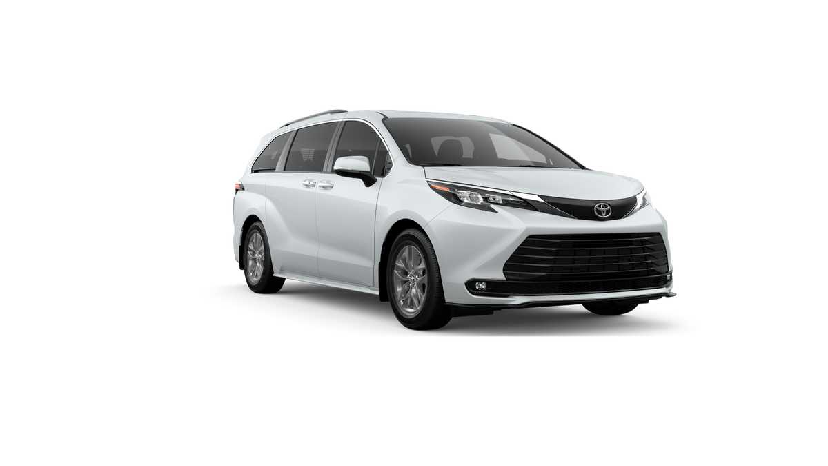 Thumbnail: 2026 Toyota Sienna - 15