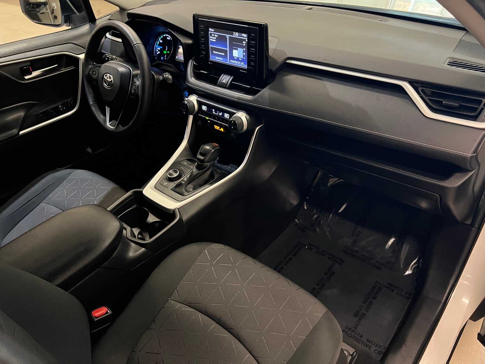 Thumbnail: 2021 Toyota RAV4 - 15