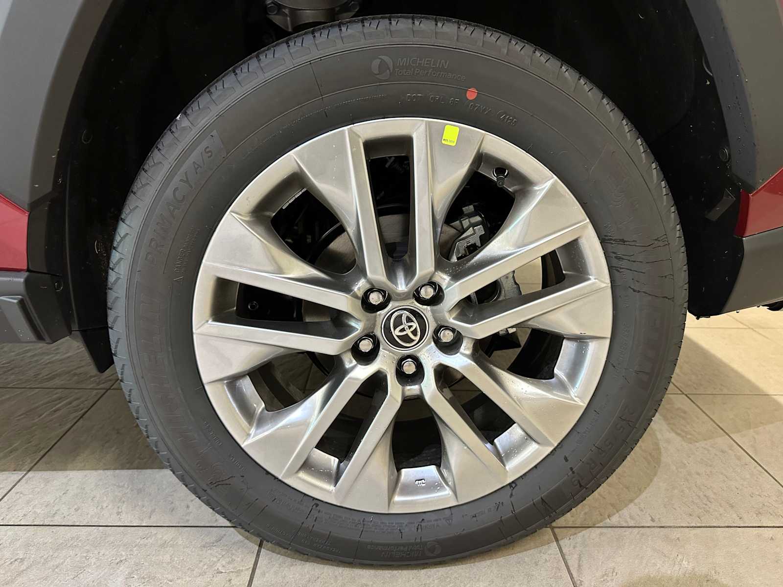 Thumbnail: 2025 Toyota RAV4 - 8