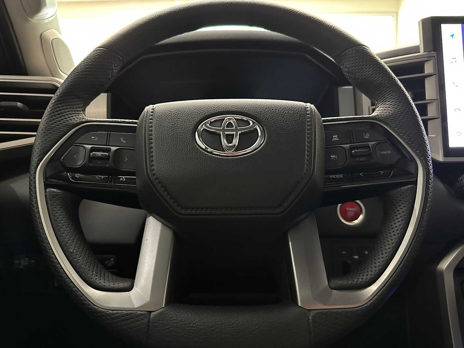 Thumbnail: 2023 Toyota Tundra - 11