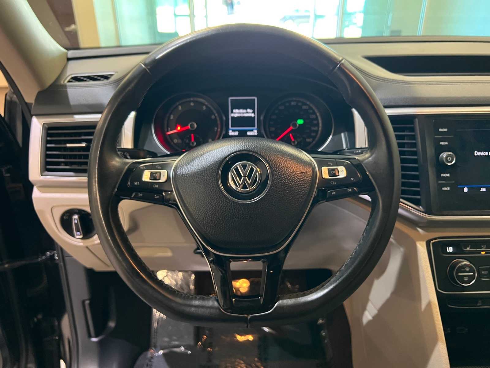Thumbnail: 2018 Volkswagen Atlas - 15