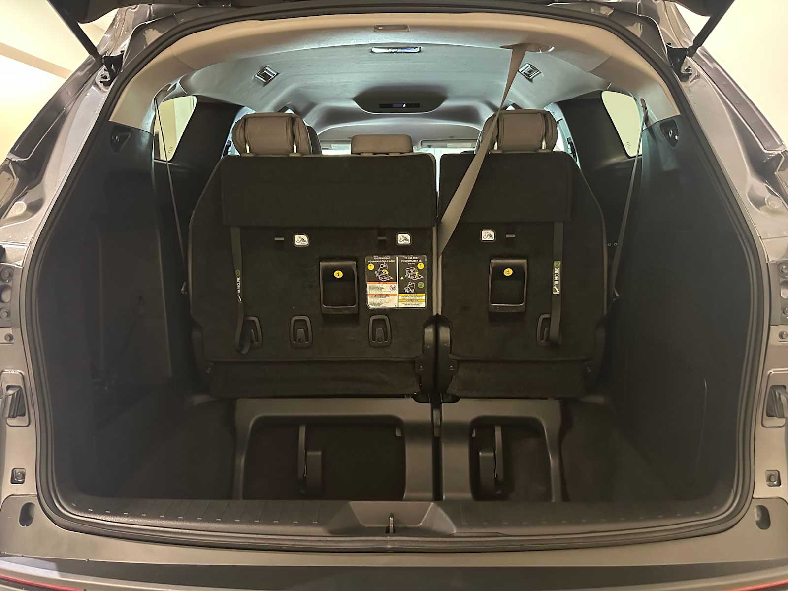 Thumbnail: 2025 Toyota Sienna - 29