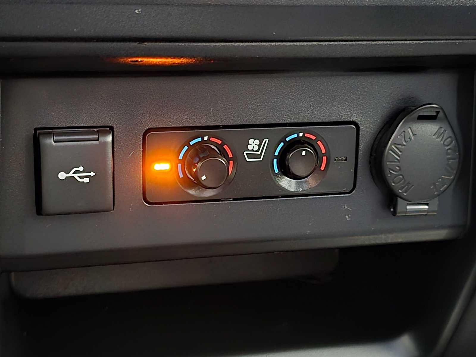Thumbnail: 2023 Toyota 4Runner - 15