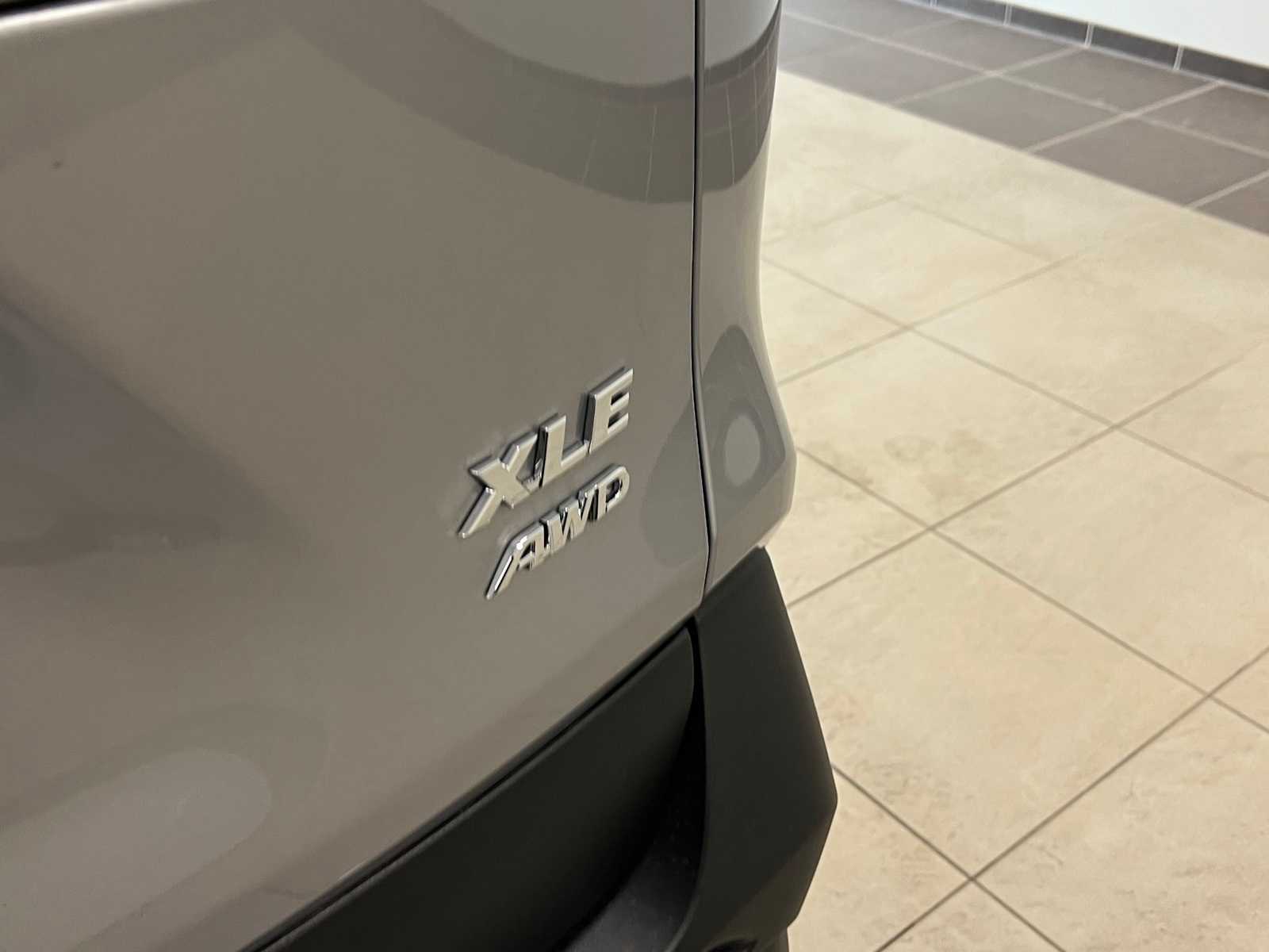 Thumbnail: 2025 Toyota RAV4 - 6