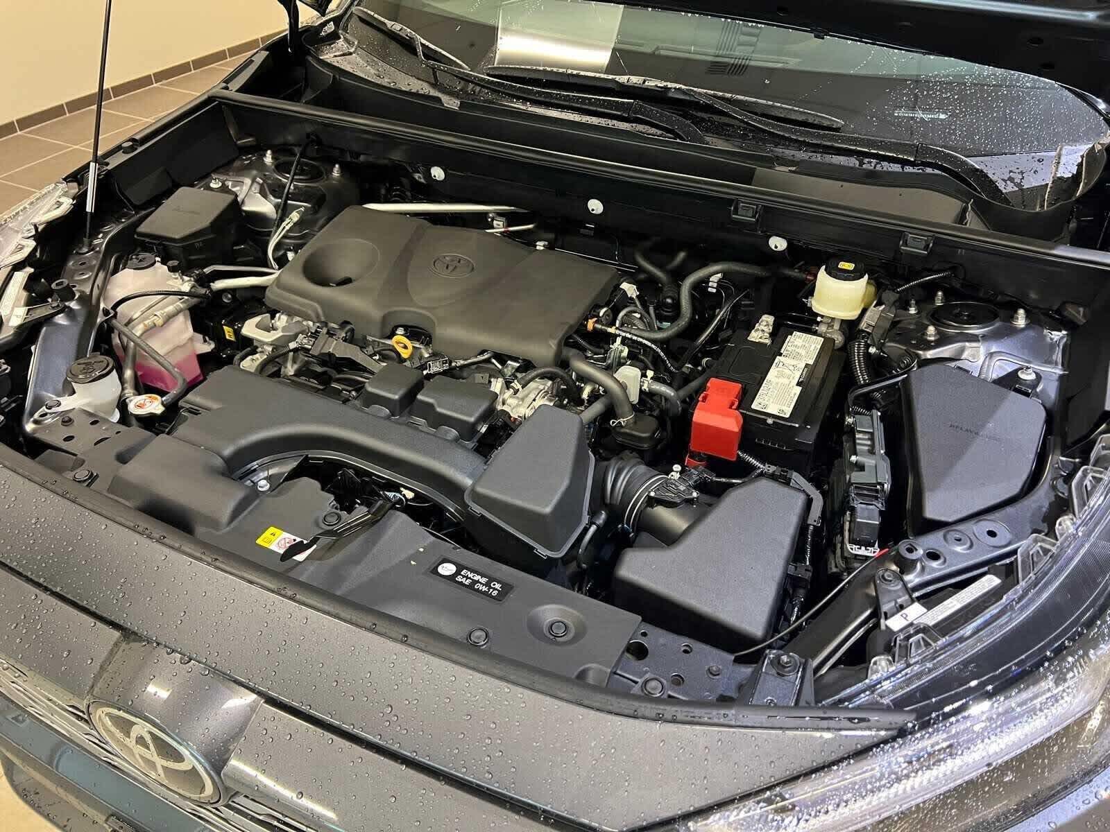 Thumbnail: 2025 Toyota RAV4 - 9