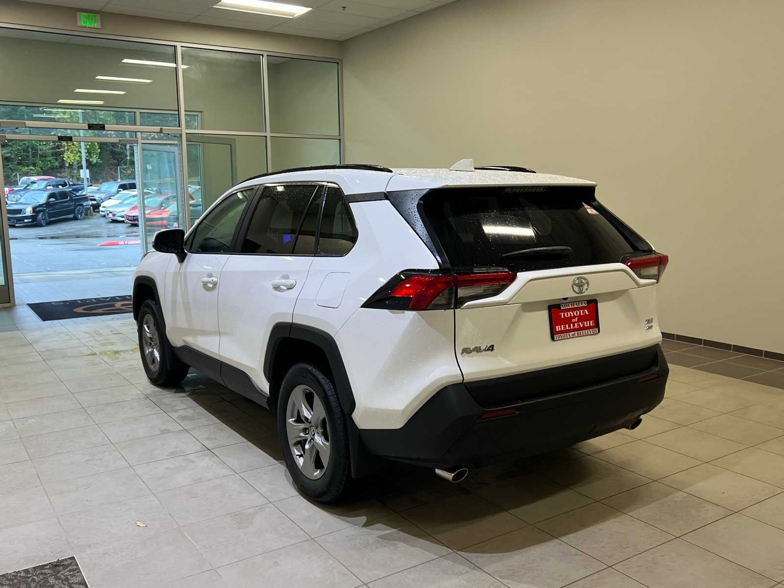 Thumbnail: 2025 Toyota RAV4 - 4