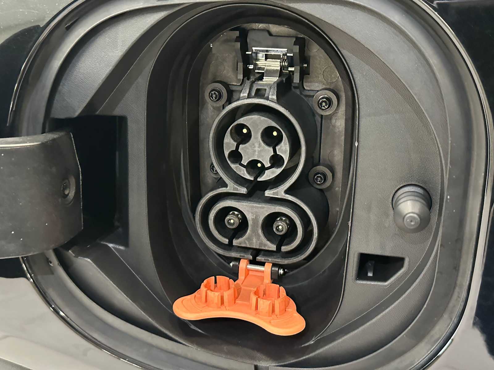 Thumbnail: 2021 Chevrolet Bolt EV - 10