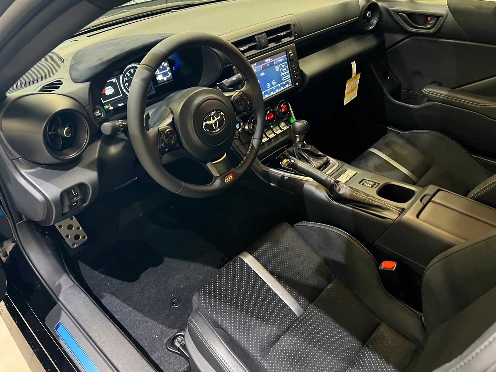 Thumbnail: 2025 Toyota GR86 - 2