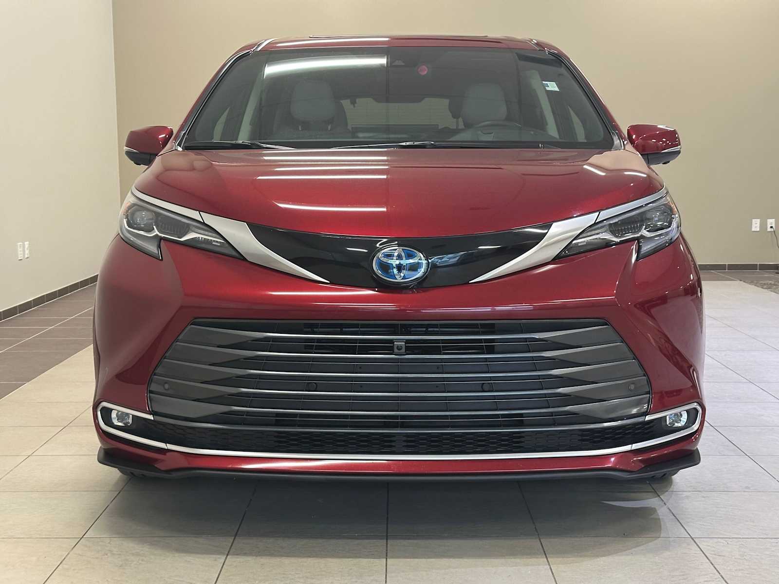 Thumbnail: 2025 Toyota Sienna - 6